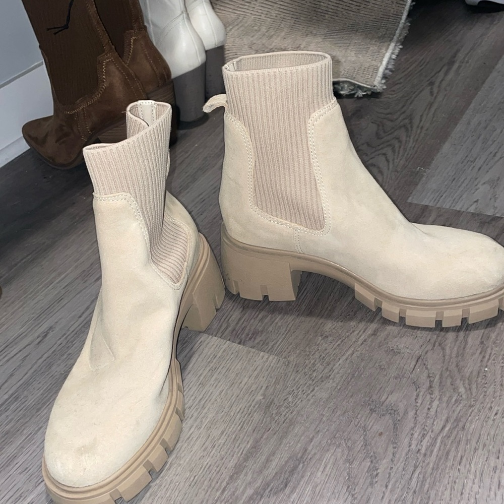 Steven Madden boots